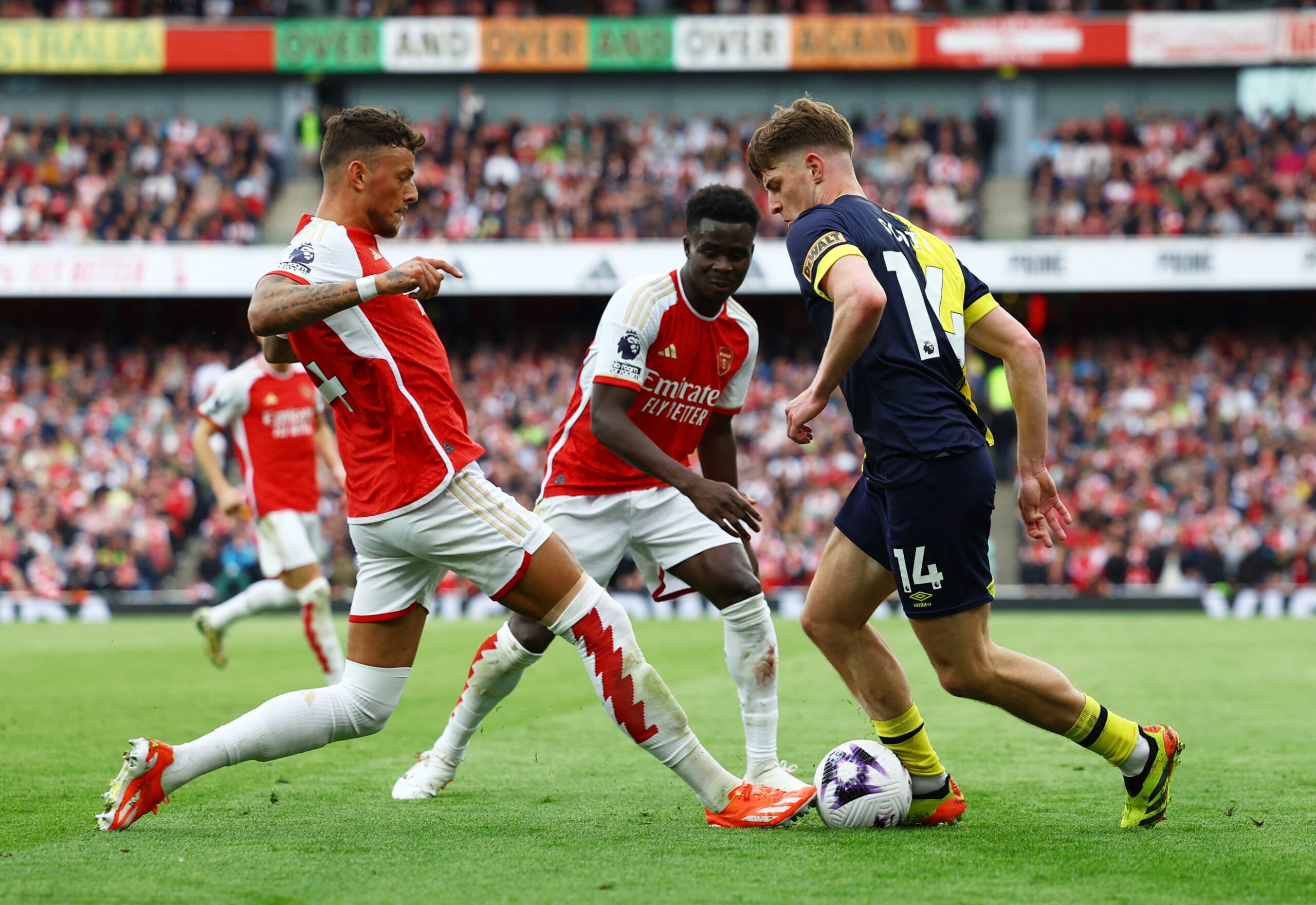 arsenal-vs-afc-bournemouth-0930-25-07-170533.jpg