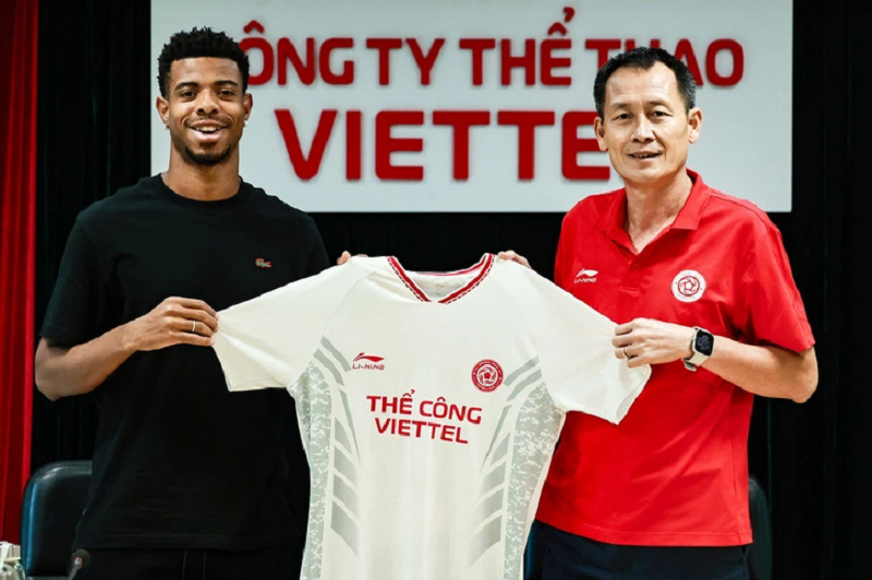 the-cong-viettel-chieu-mo-tien-ve-tung-choi-uefa-champions-hoang-duc-mat-xuat-da